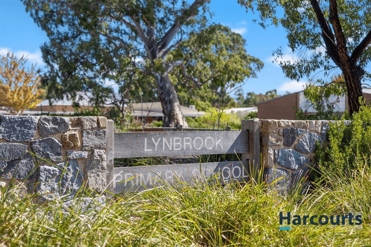 26 Henry Lawson Drive, Lynbrook, VIC 3975