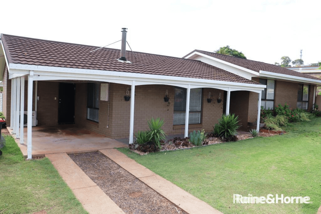 26 Fairview Drive, KINGAROY, QLD 4610