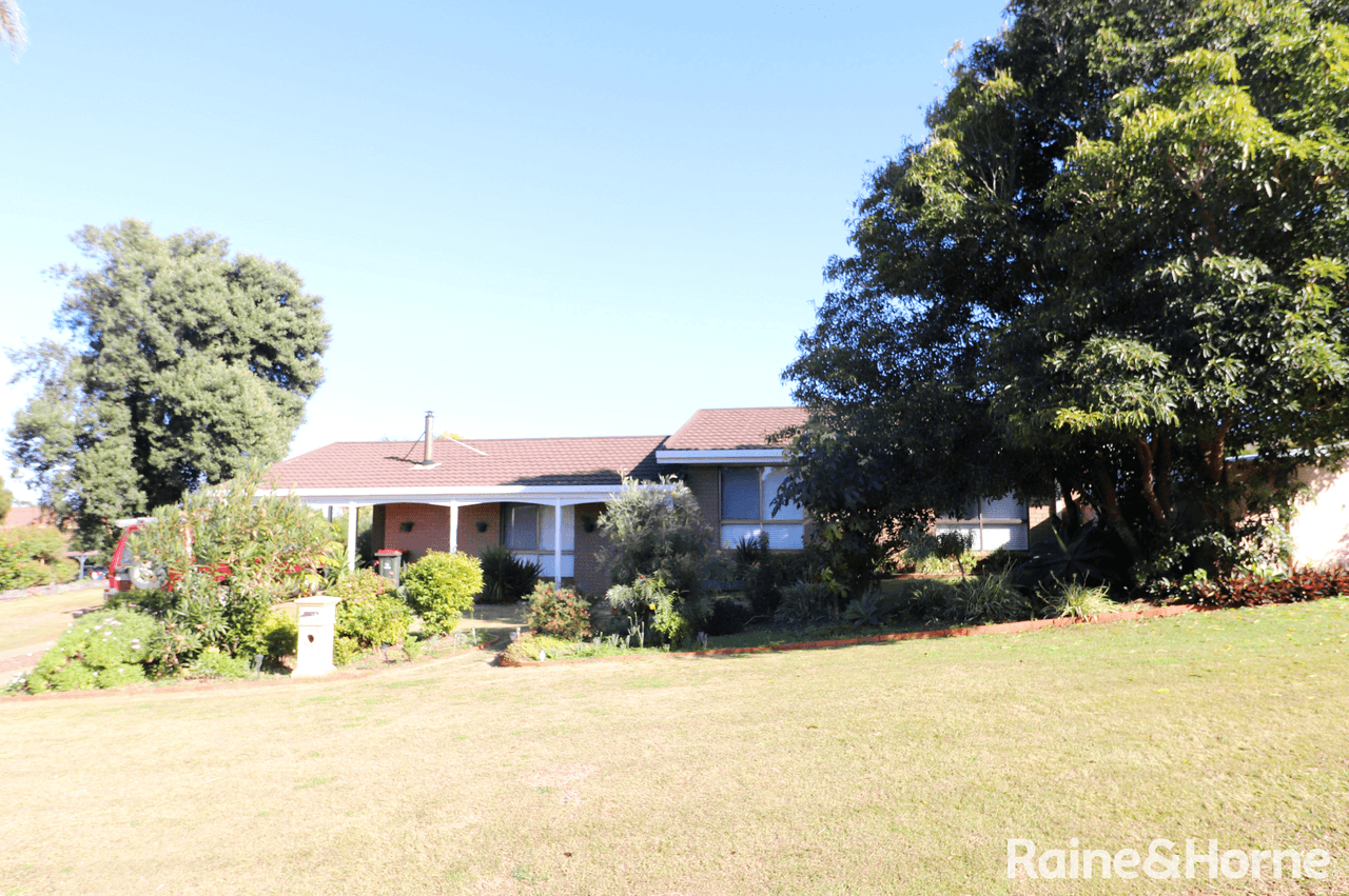 26 Fairview Drive, KINGAROY, QLD 4610