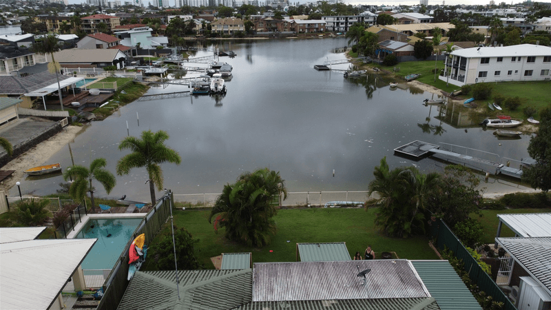 32 Amarina Avenue, MOOLOOLABA, QLD 4557