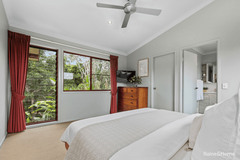 37 Overall Drive, POTTSVILLE, NSW 2489