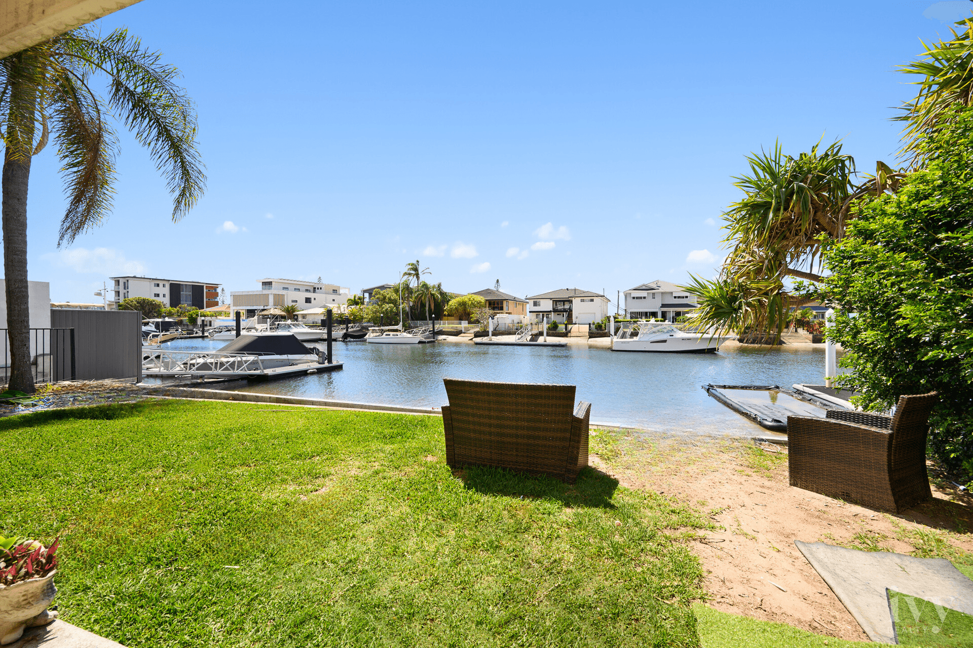 13 Canal Avenue, Runaway Bay, QLD 4216