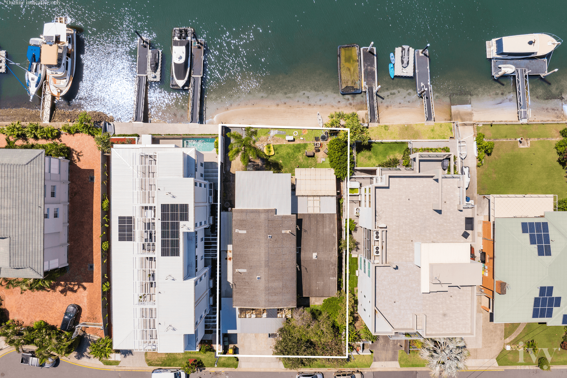 13 Canal Avenue, Runaway Bay, QLD 4216