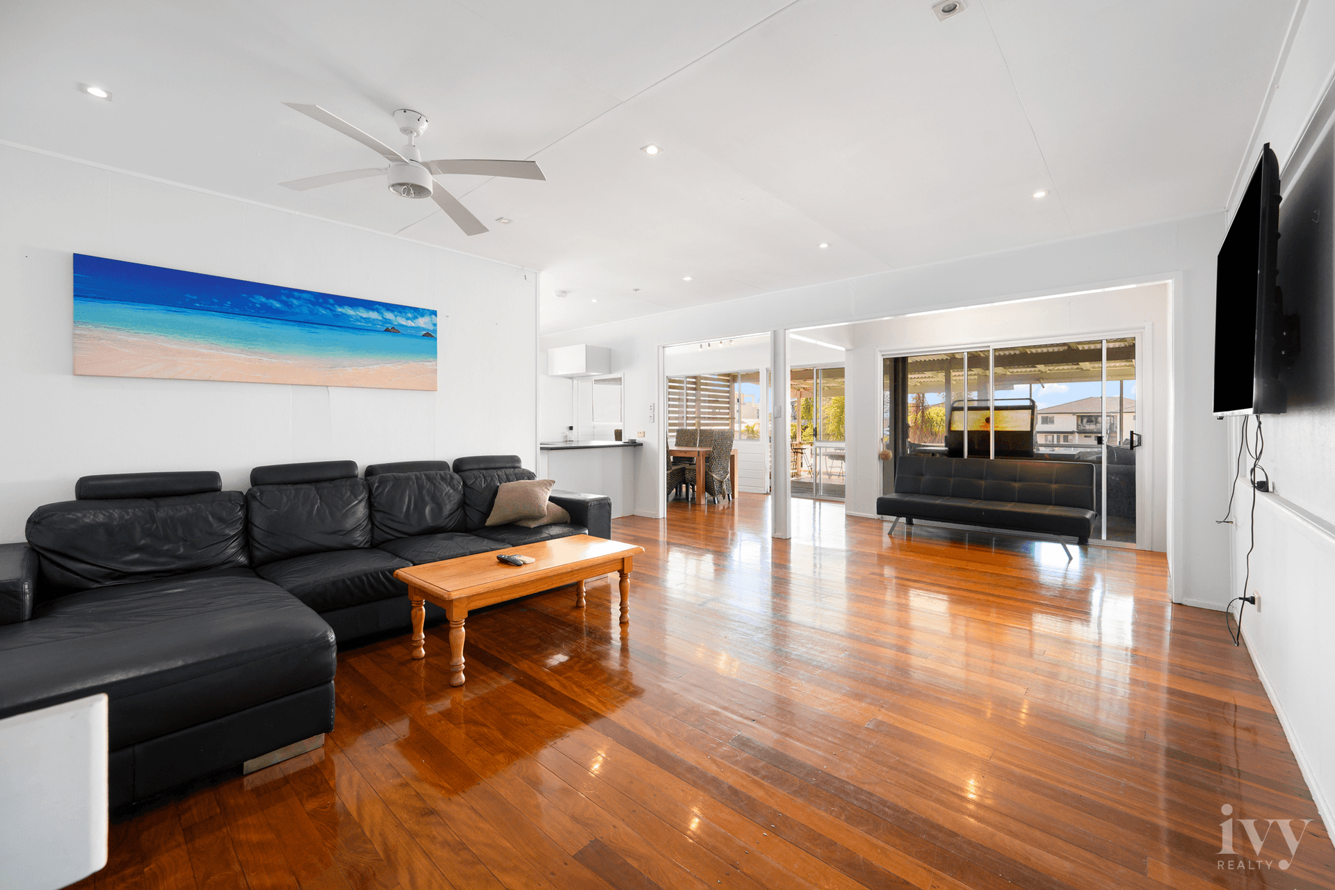 13 Canal Avenue, Runaway Bay, QLD 4216