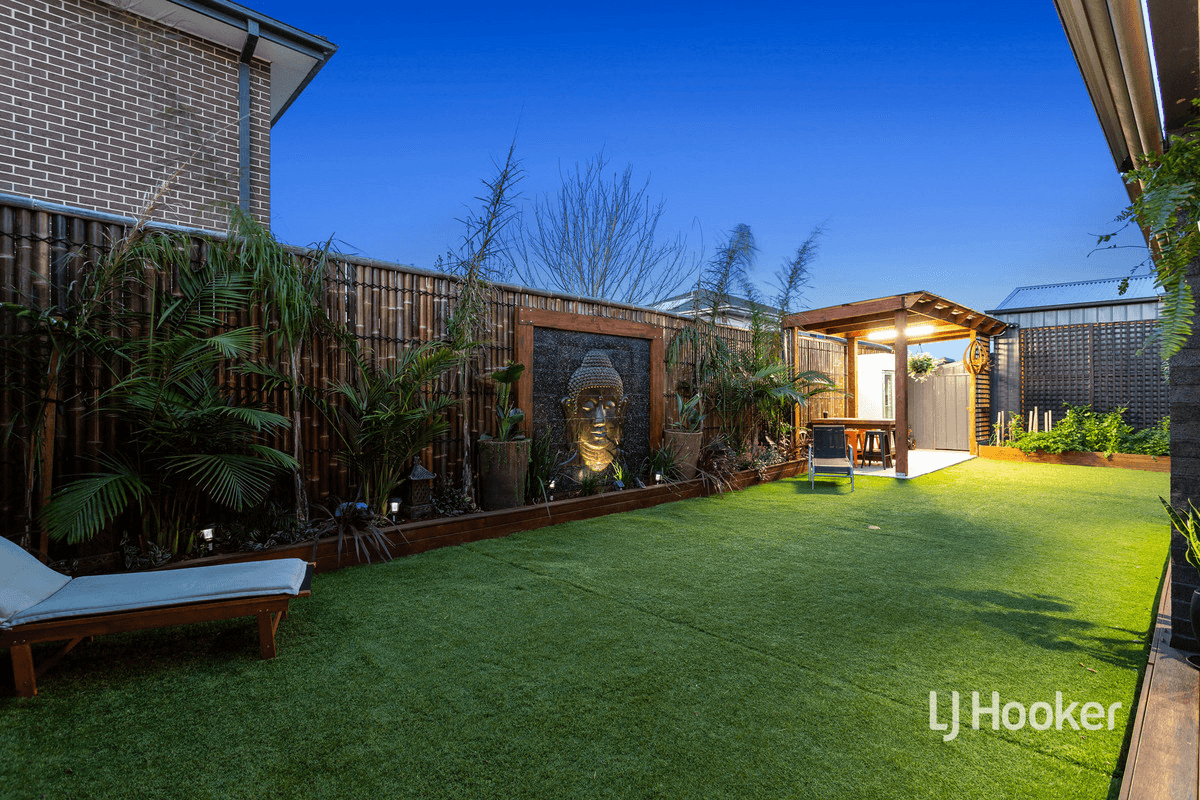 20-22 Featherbrook Drive, POINT COOK, VIC 3030