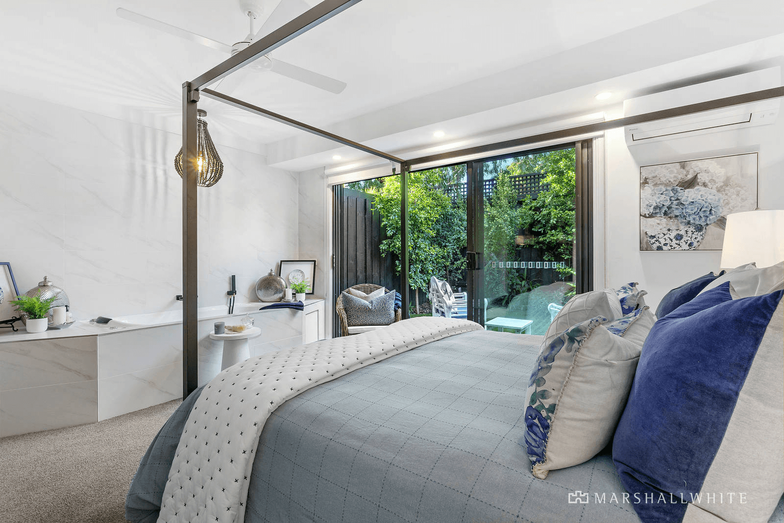 2 Amelia Avenue, Mornington, VIC 3931