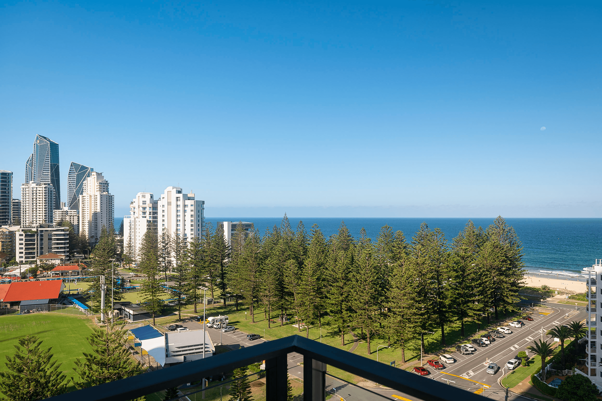 52/18 Chelsea Avenue, Broadbeach, QLD 4218