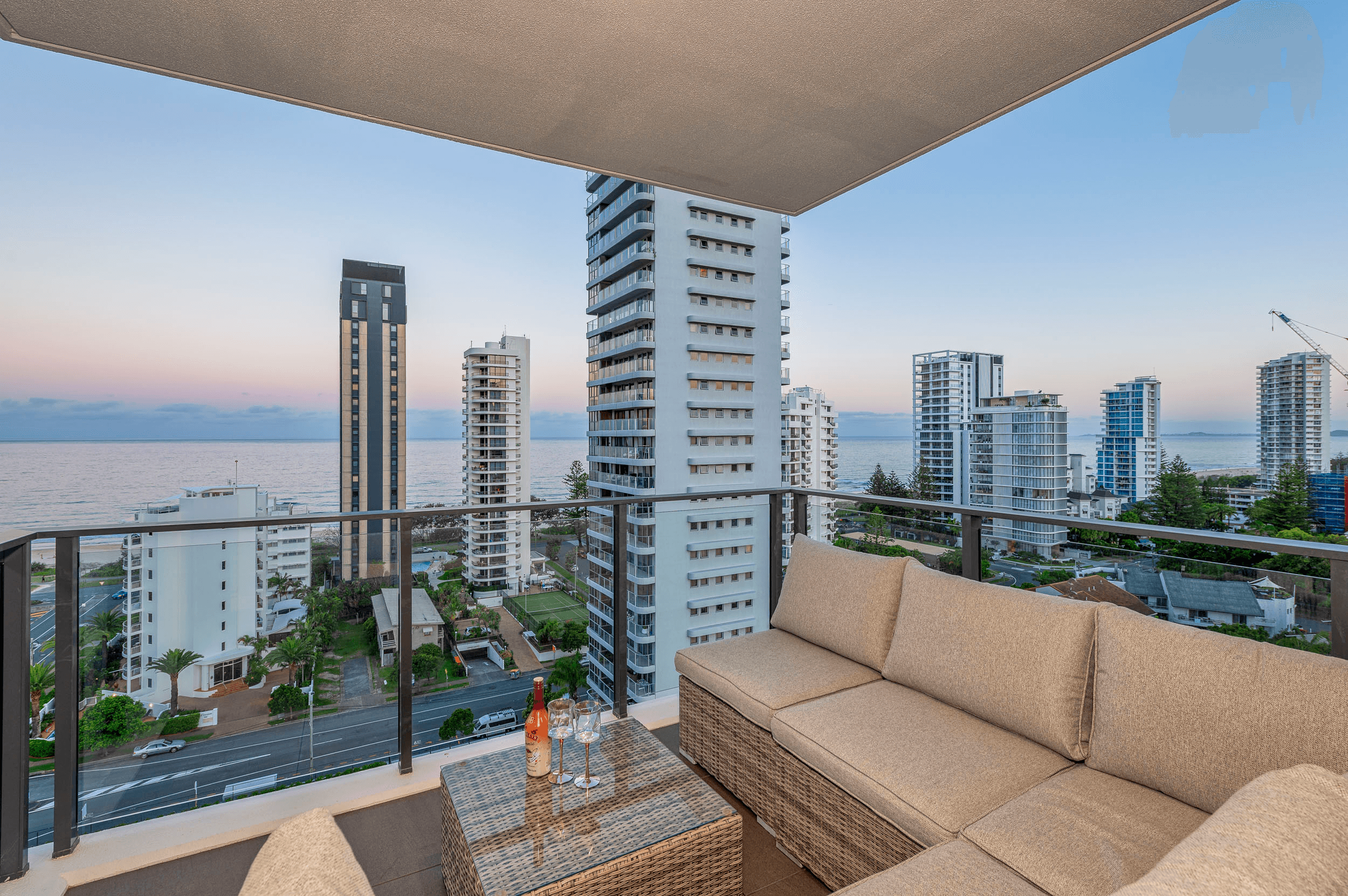 52/18 Chelsea Avenue, Broadbeach, QLD 4218