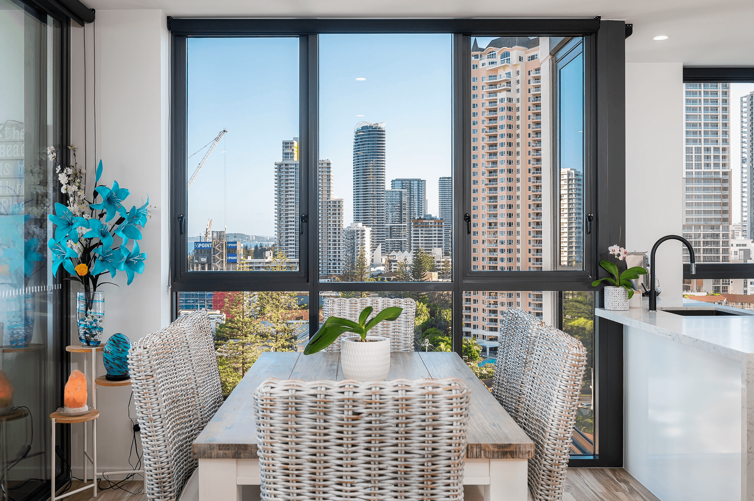 52/18 Chelsea Avenue, Broadbeach, QLD 4218