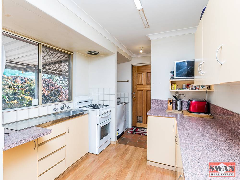 22 The Ridgeway, Swan View, WA 6056