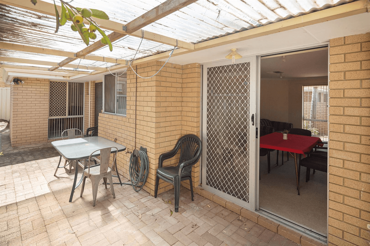 9/6 Pinewood Avenue, Kardinya, WA 6163