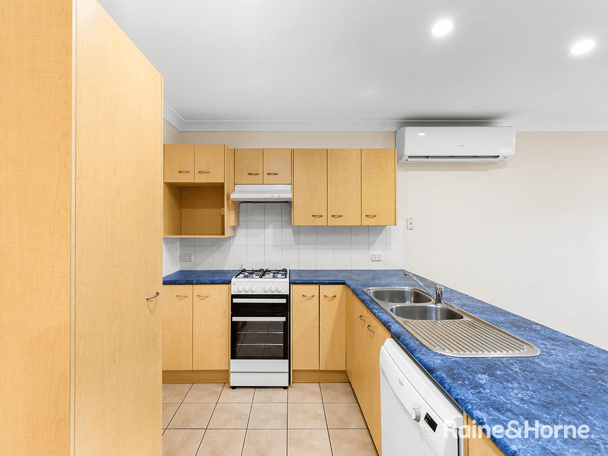 26 Cedrela Street, MOGGILL, QLD 4070