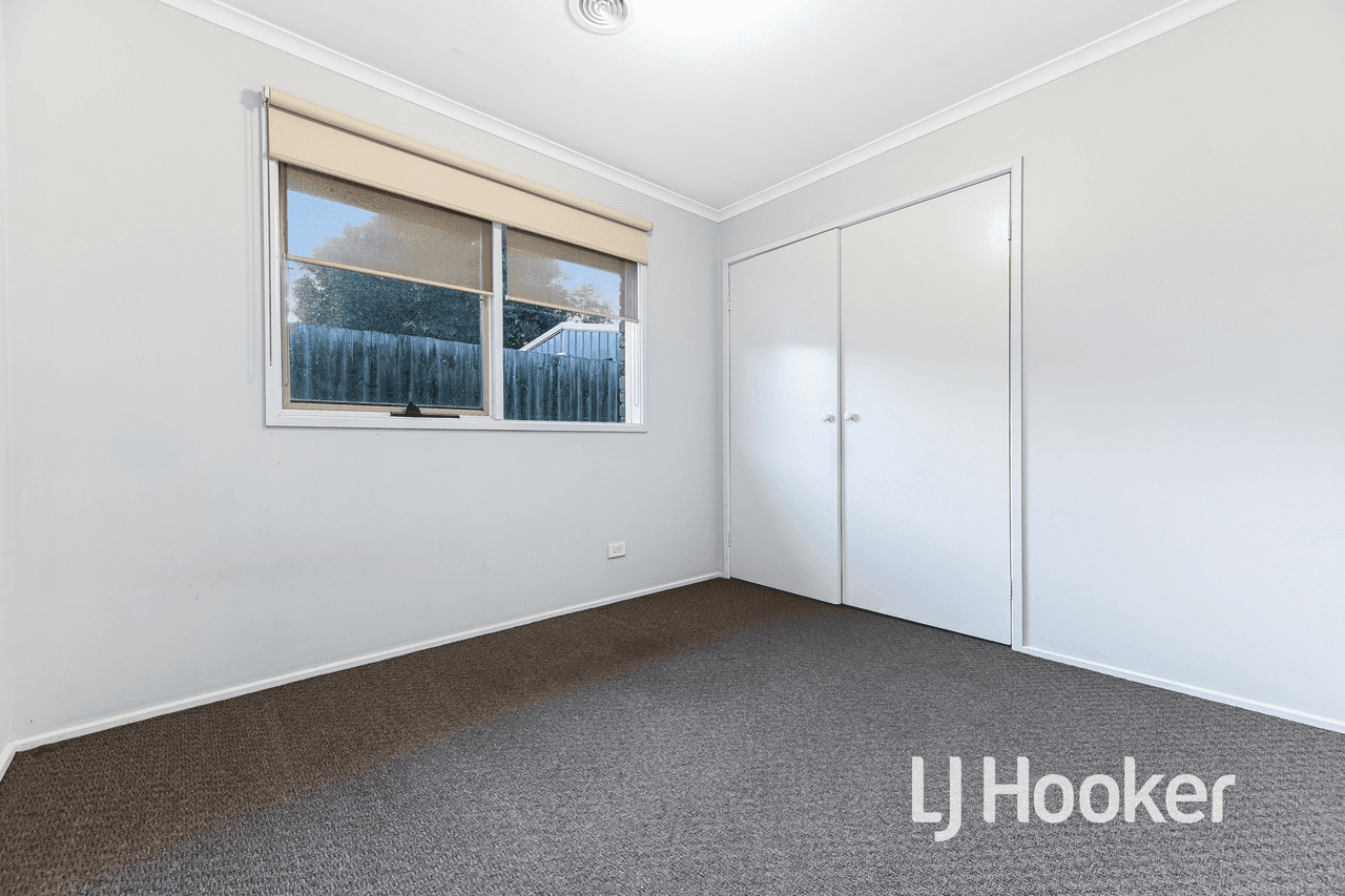 2 Amanda Court, PAKENHAM, VIC 3810