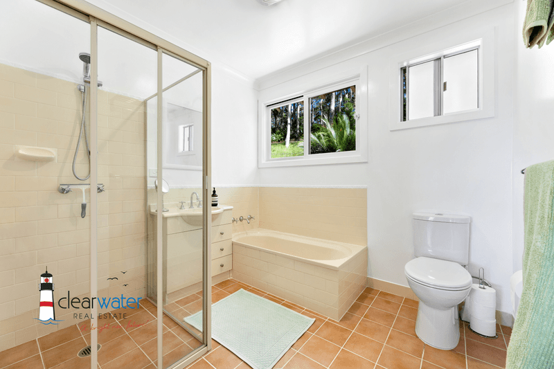 9 Riverview Rd, North Narooma, NSW 2546