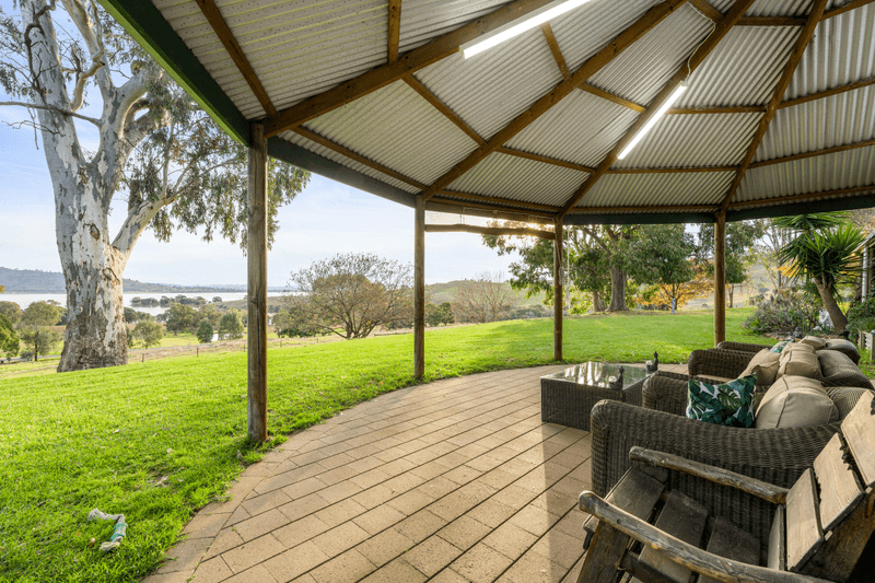 851 Lake Road, Bethanga, VIC 3691