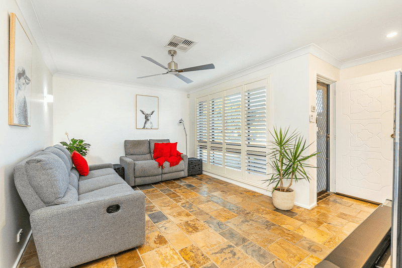 25 Gatehouse Circuit, WERRINGTON DOWNS, NSW 2747