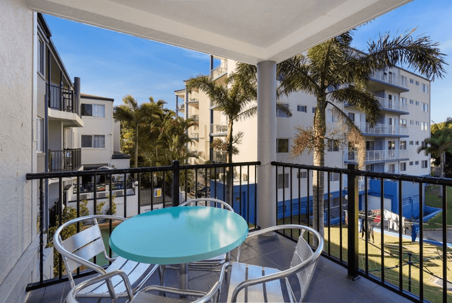 14/396 Esplanade, TORQUAY, QLD 4655