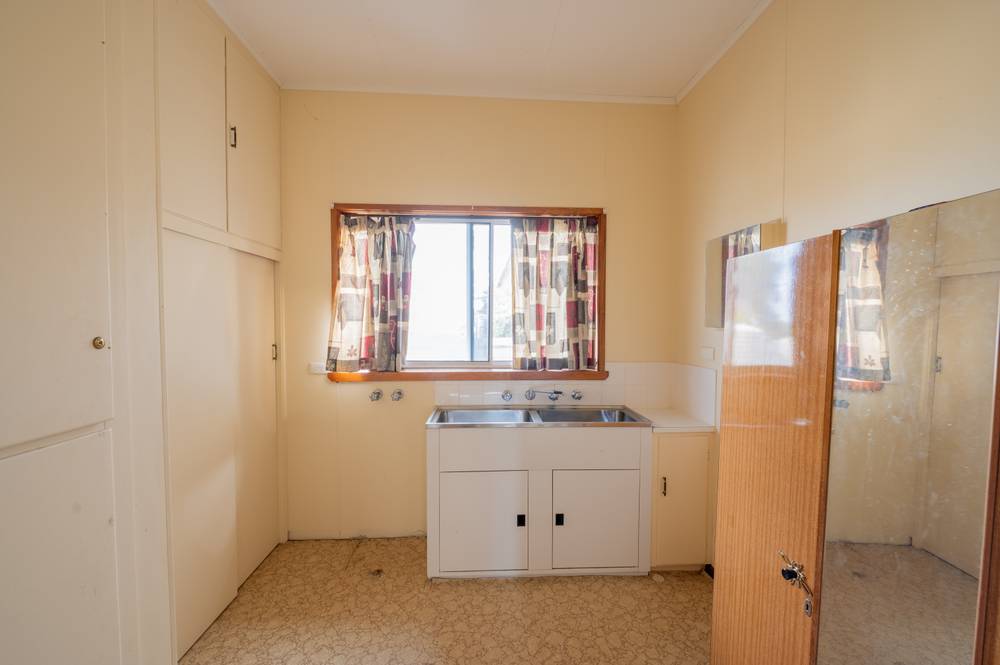 16 Dimboola Road, NHILL, VIC 3418