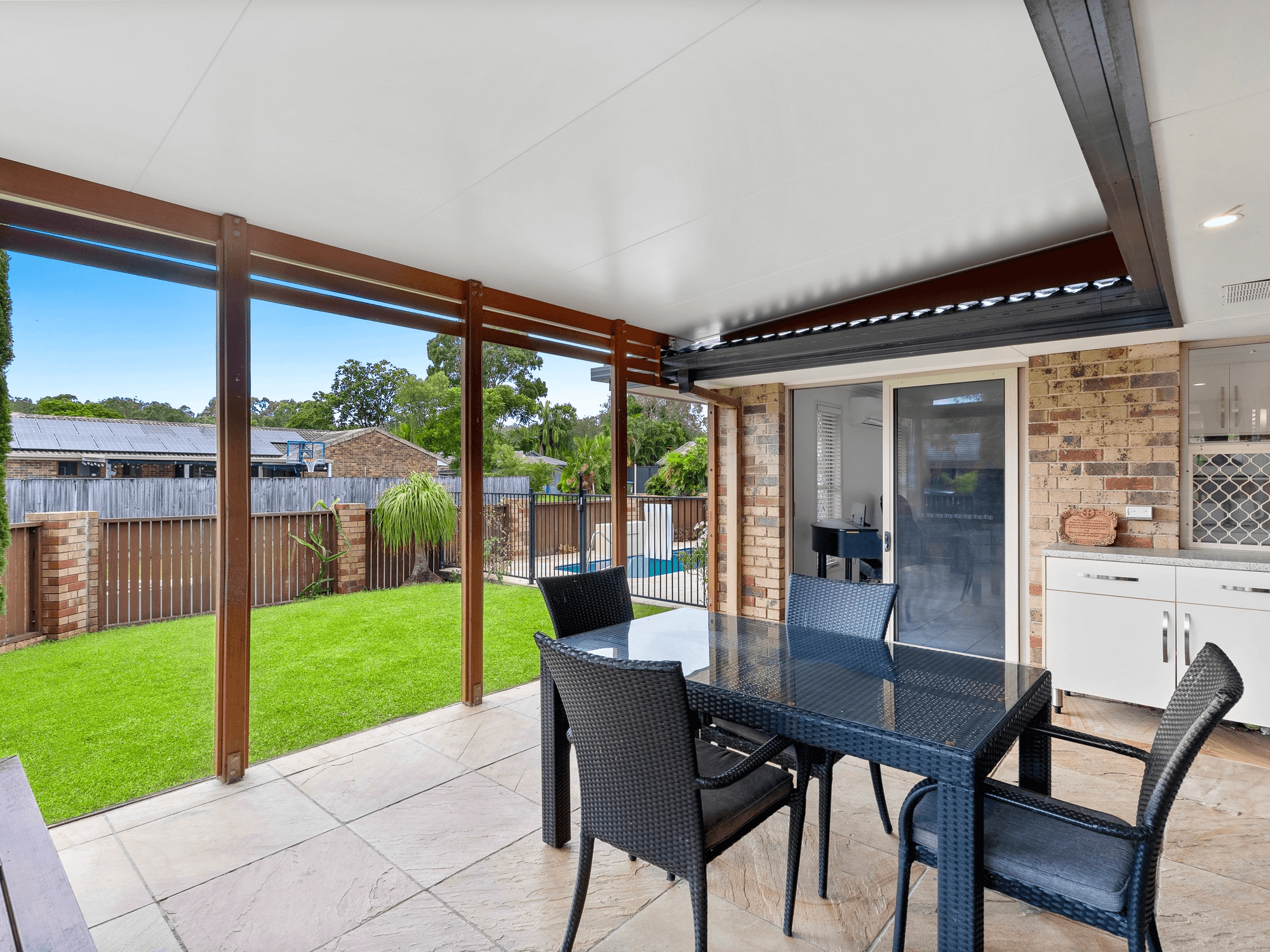 3 Kalmia Court, Elanora, QLD 4221