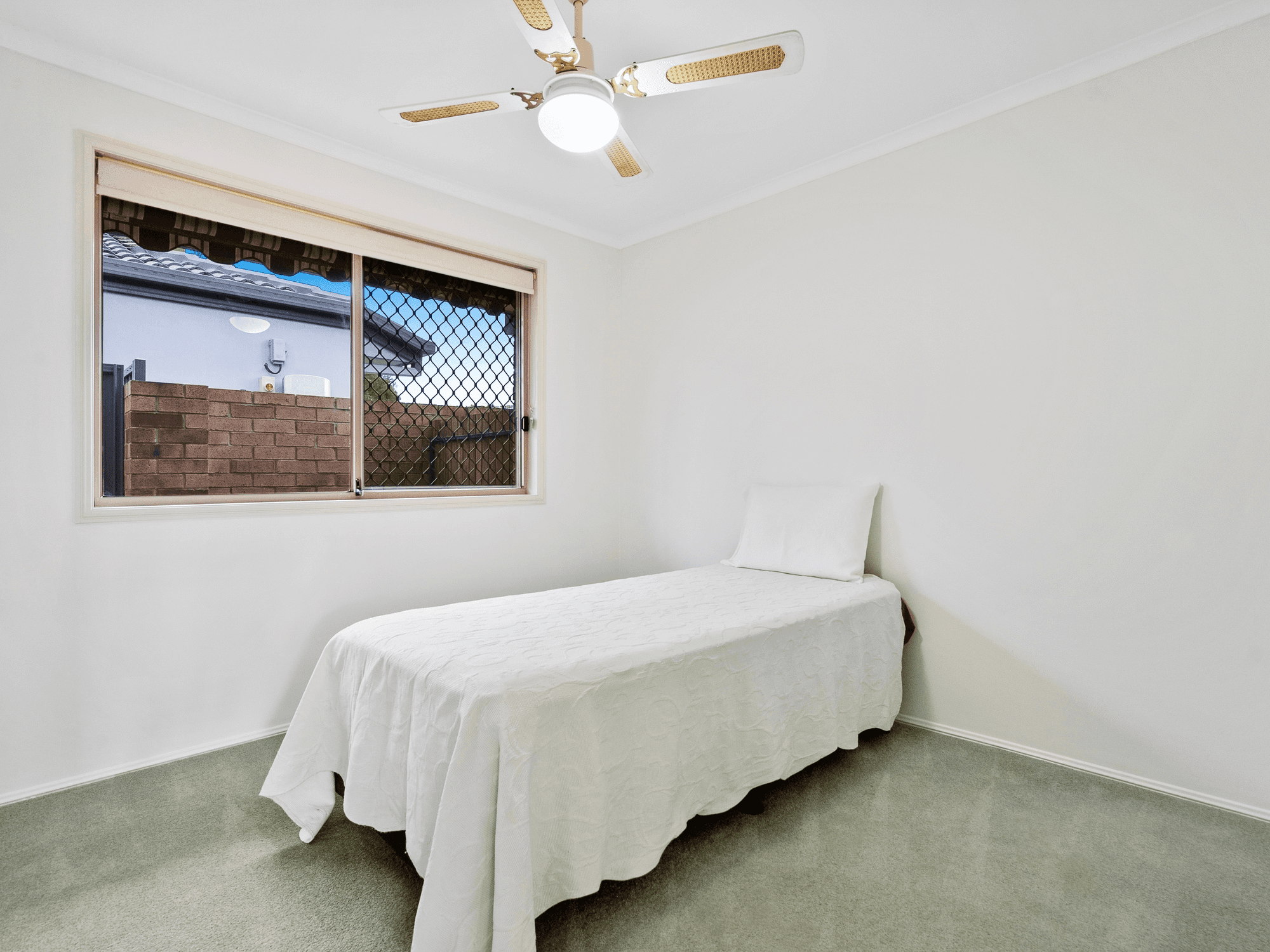 3 Kalmia Court, Elanora, QLD 4221