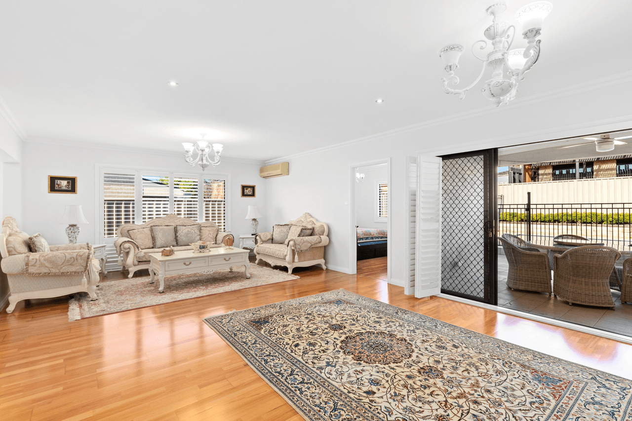 32 Chepstow Drive, CASTLE HILL, NSW 2154