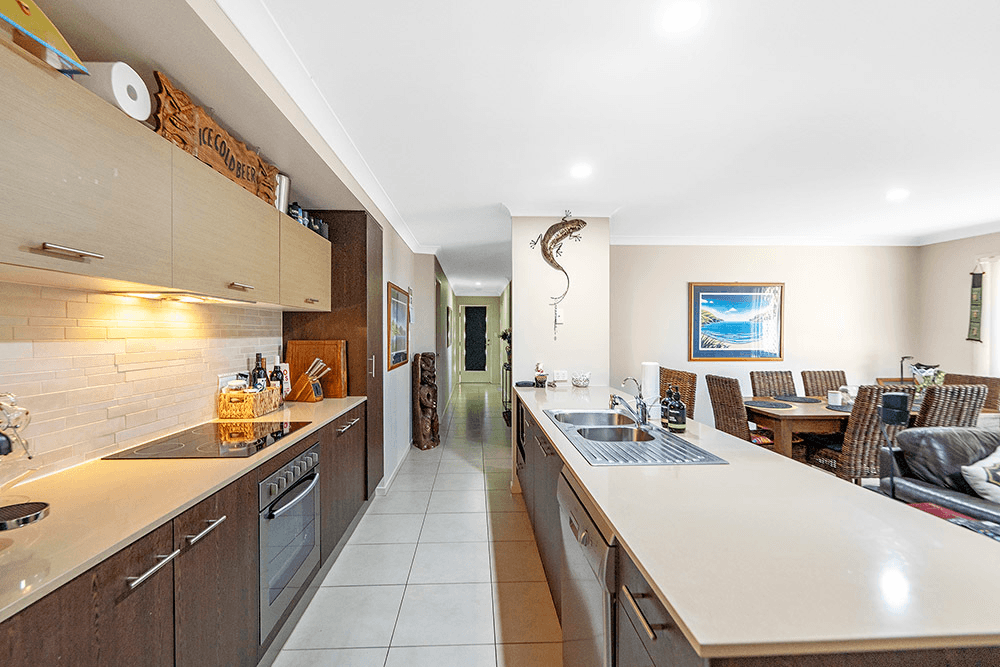 60 River Run Circuit, Ormeau Hills, QLD 4208