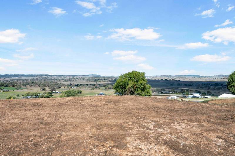 14 Fahy Court, GOWRIE JUNCTION, QLD 4352