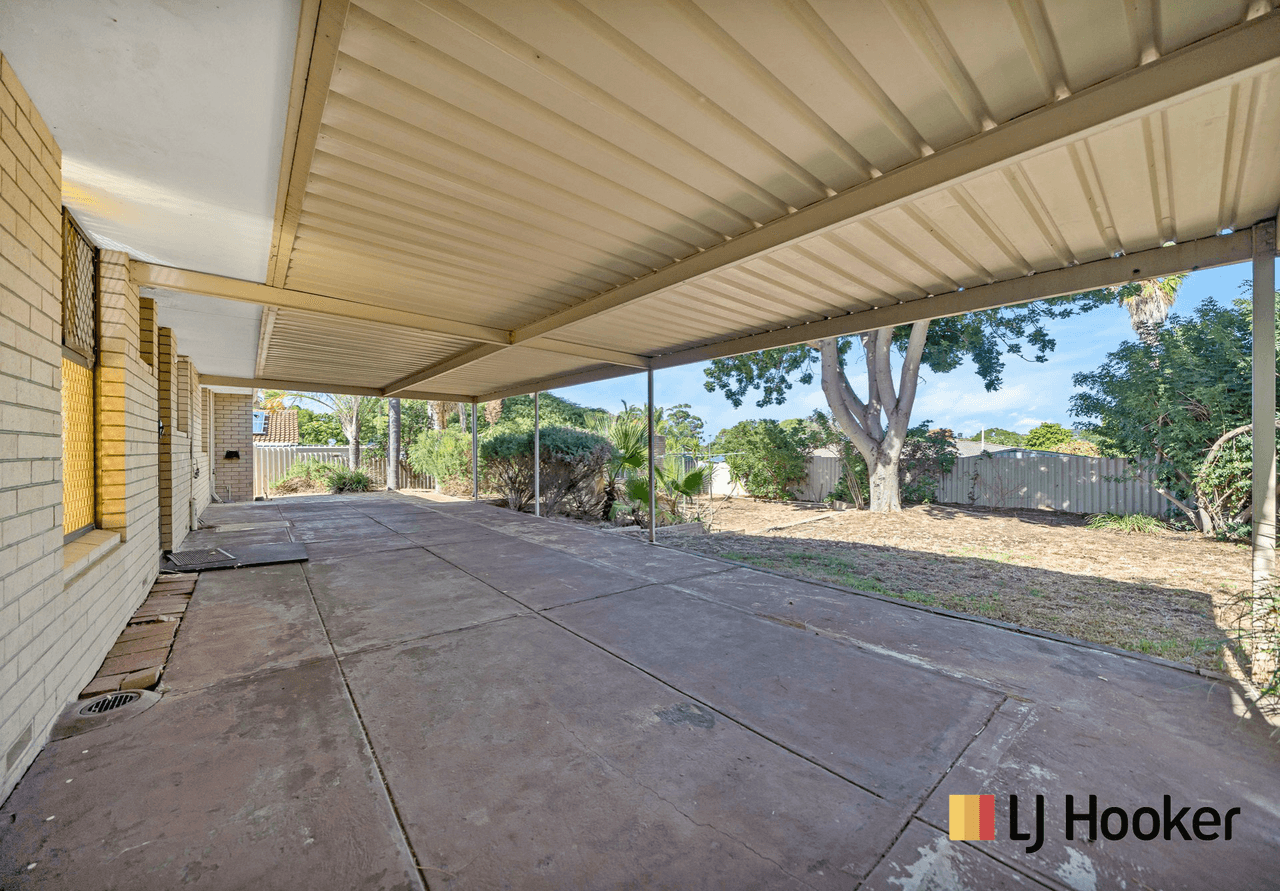 52 Yallambee Crescent, WANNEROO, WA 6065