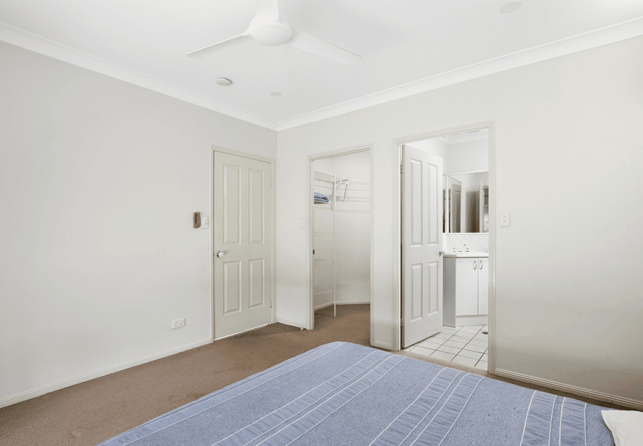 4 Colonial Close, REDLYNCH, QLD 4870