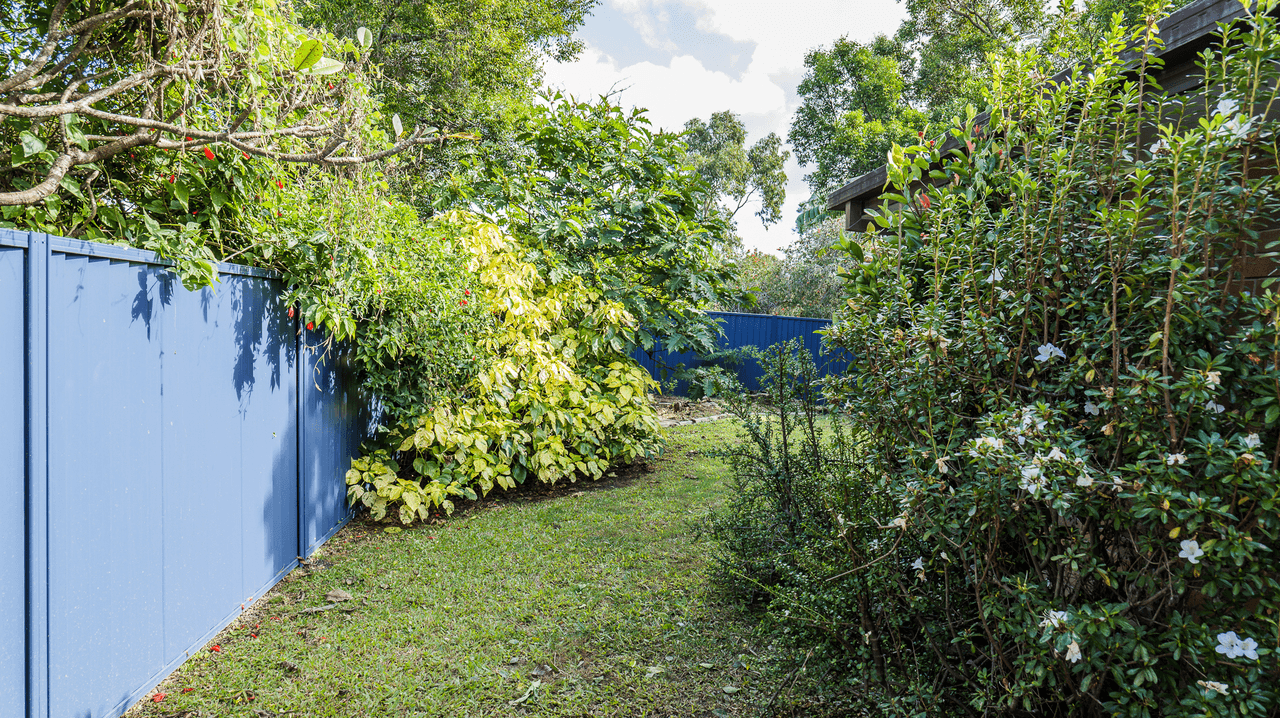 Unit 2/32 Galloway Dr, Ashmore, QLD 4214