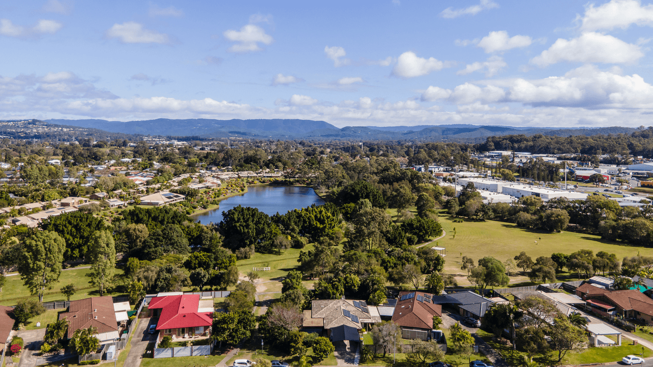 Unit 2/32 Galloway Dr, Ashmore, QLD 4214