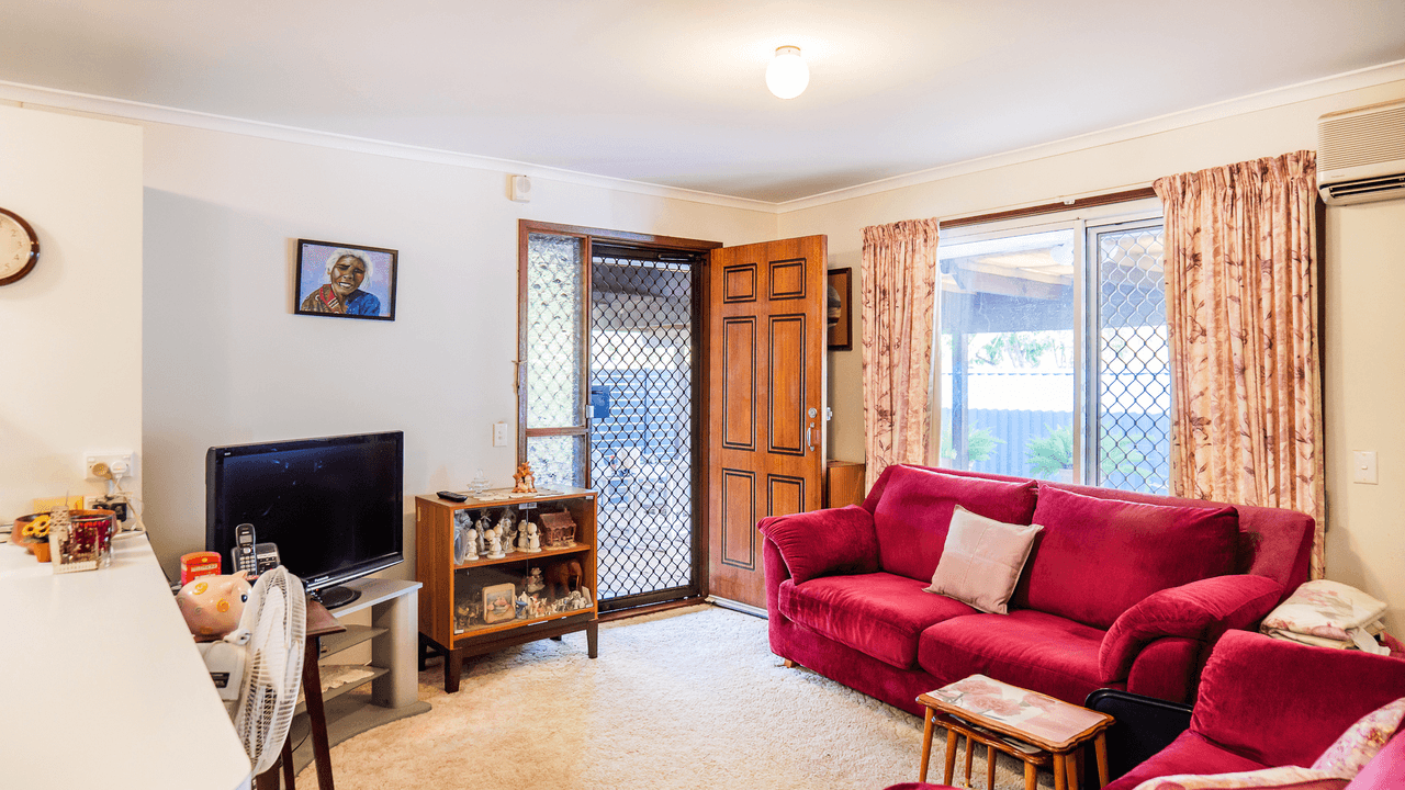 Unit 2/32 Galloway Dr, Ashmore, QLD 4214
