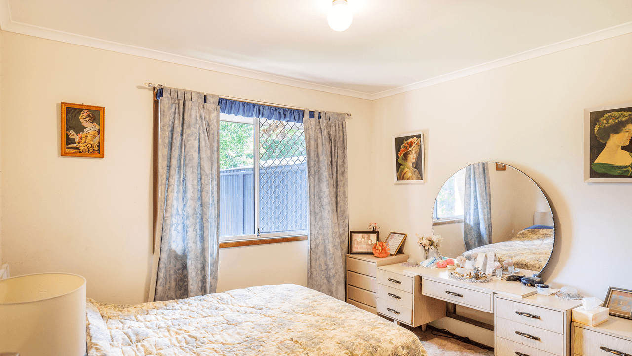 Unit 2/32 Galloway Dr, Ashmore, QLD 4214