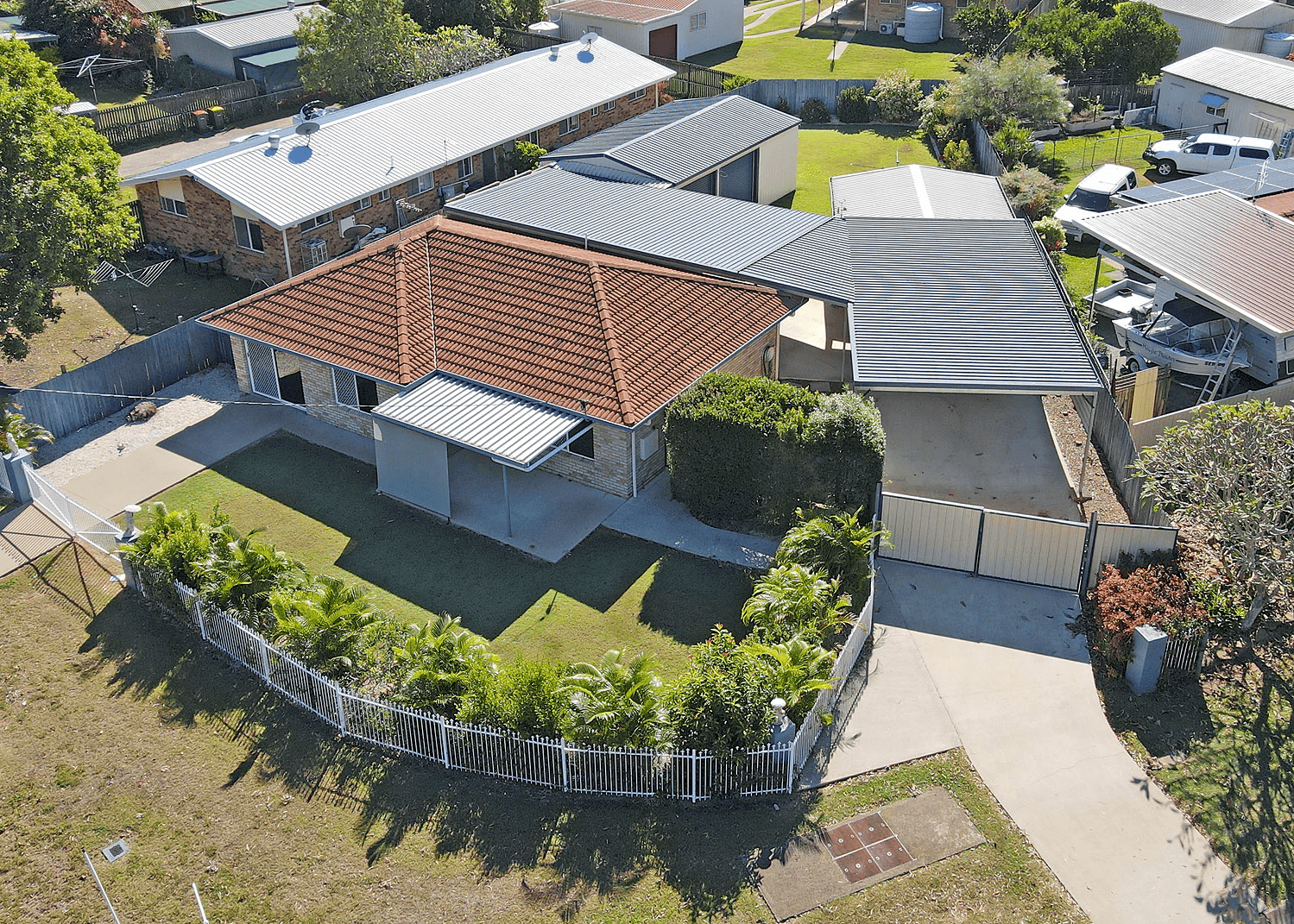 56 Barker Street, POINT VERNON, QLD 4655