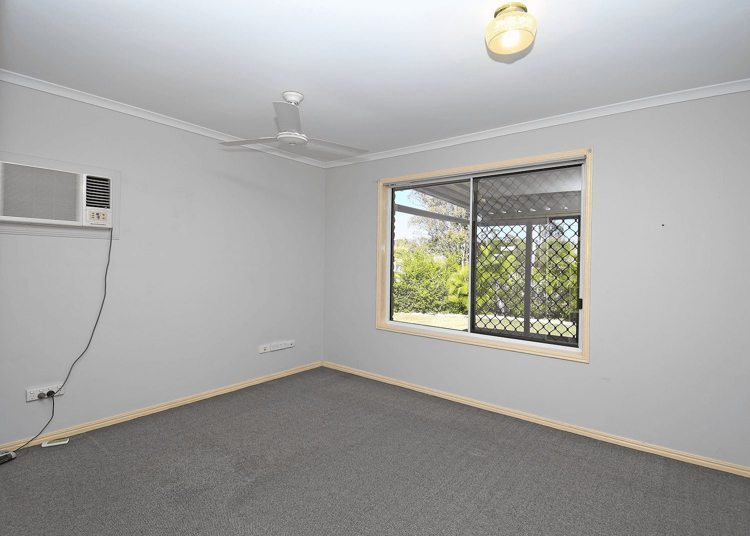 56 Barker Street, POINT VERNON, QLD 4655