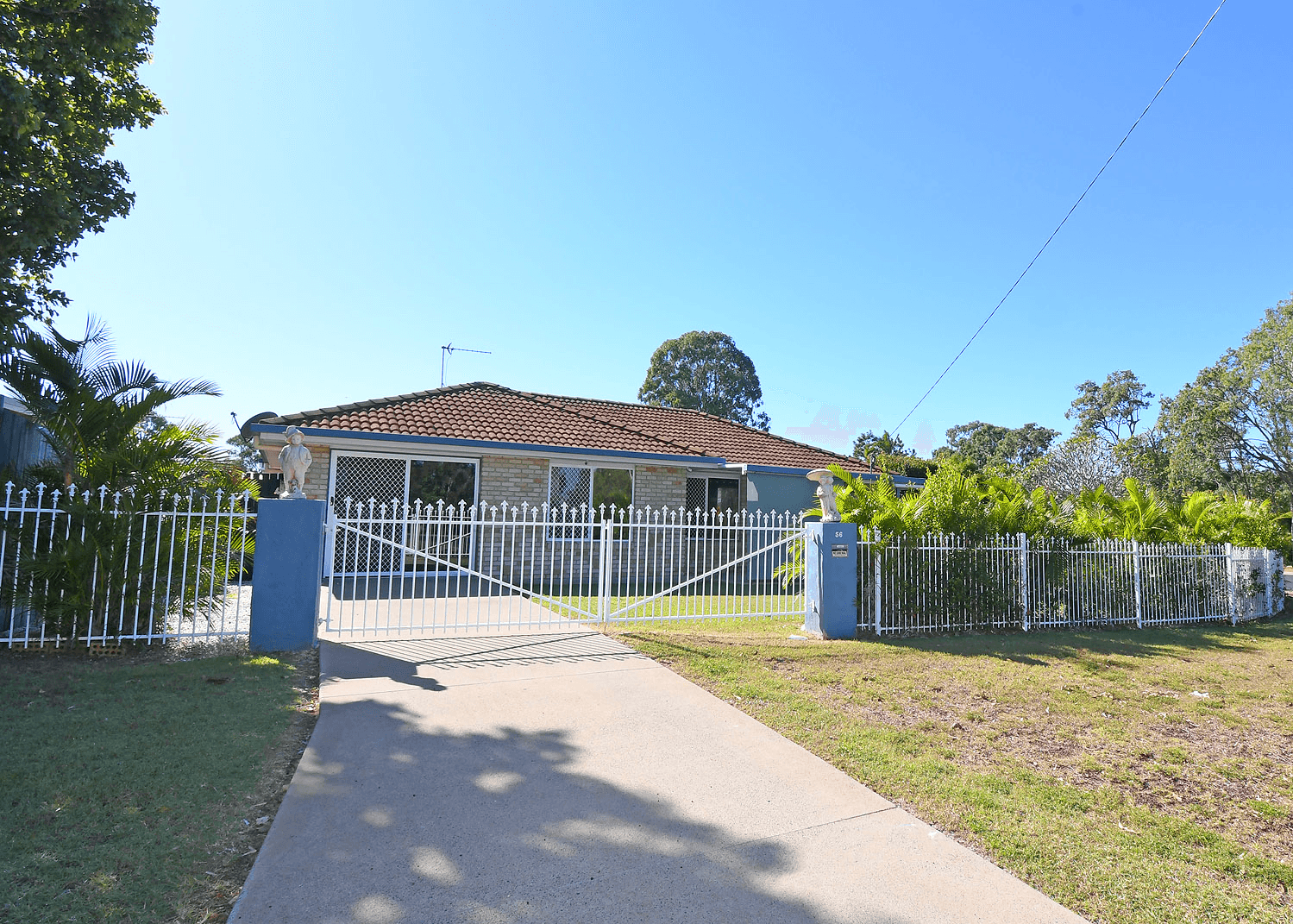 56 Barker Street, POINT VERNON, QLD 4655