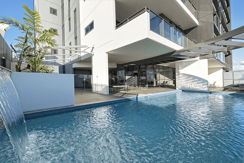 26 Gold Coast Hwy, SOUTHPORT, QLD 4215