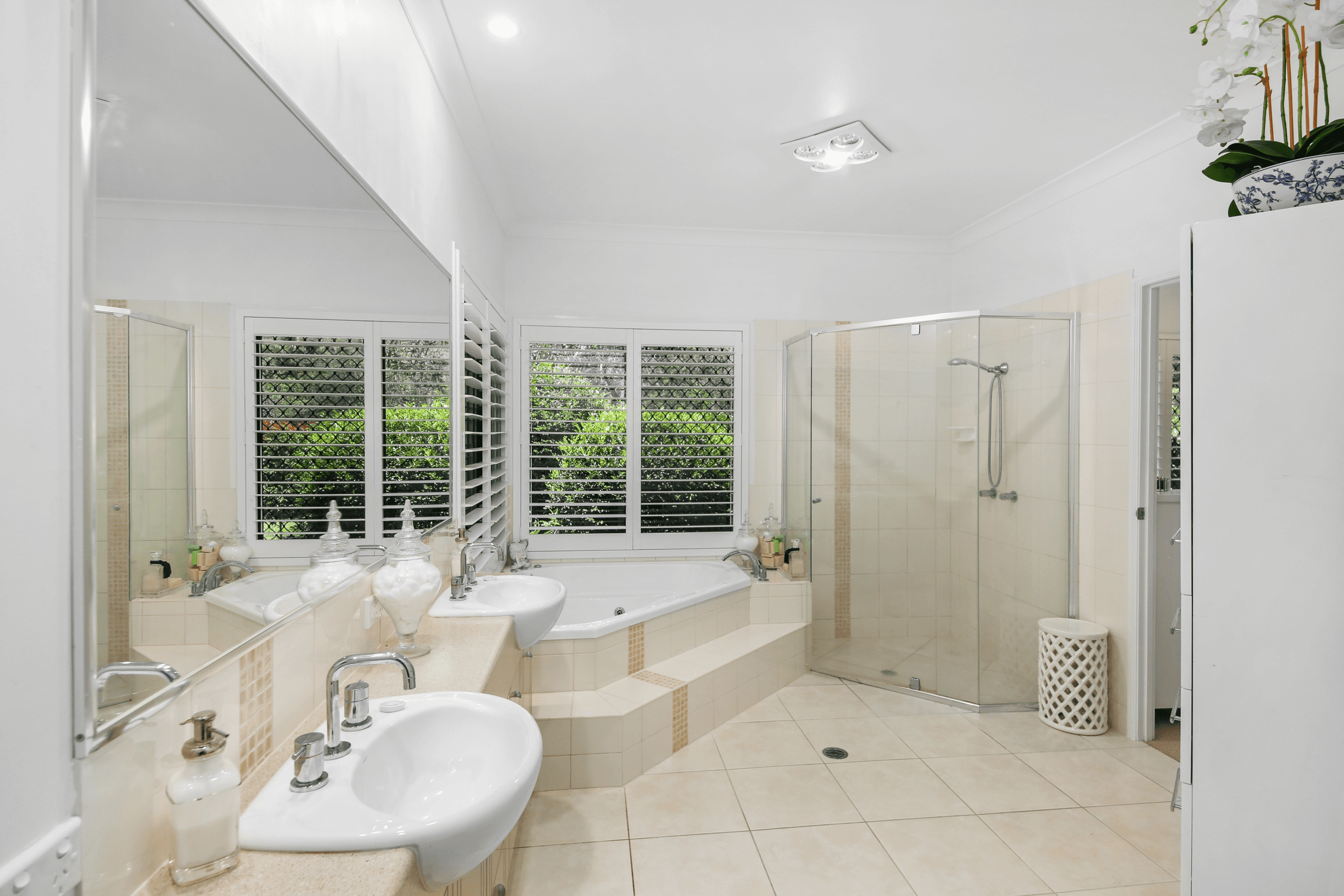 63 Lawnville Rd, COOROY, QLD 4563