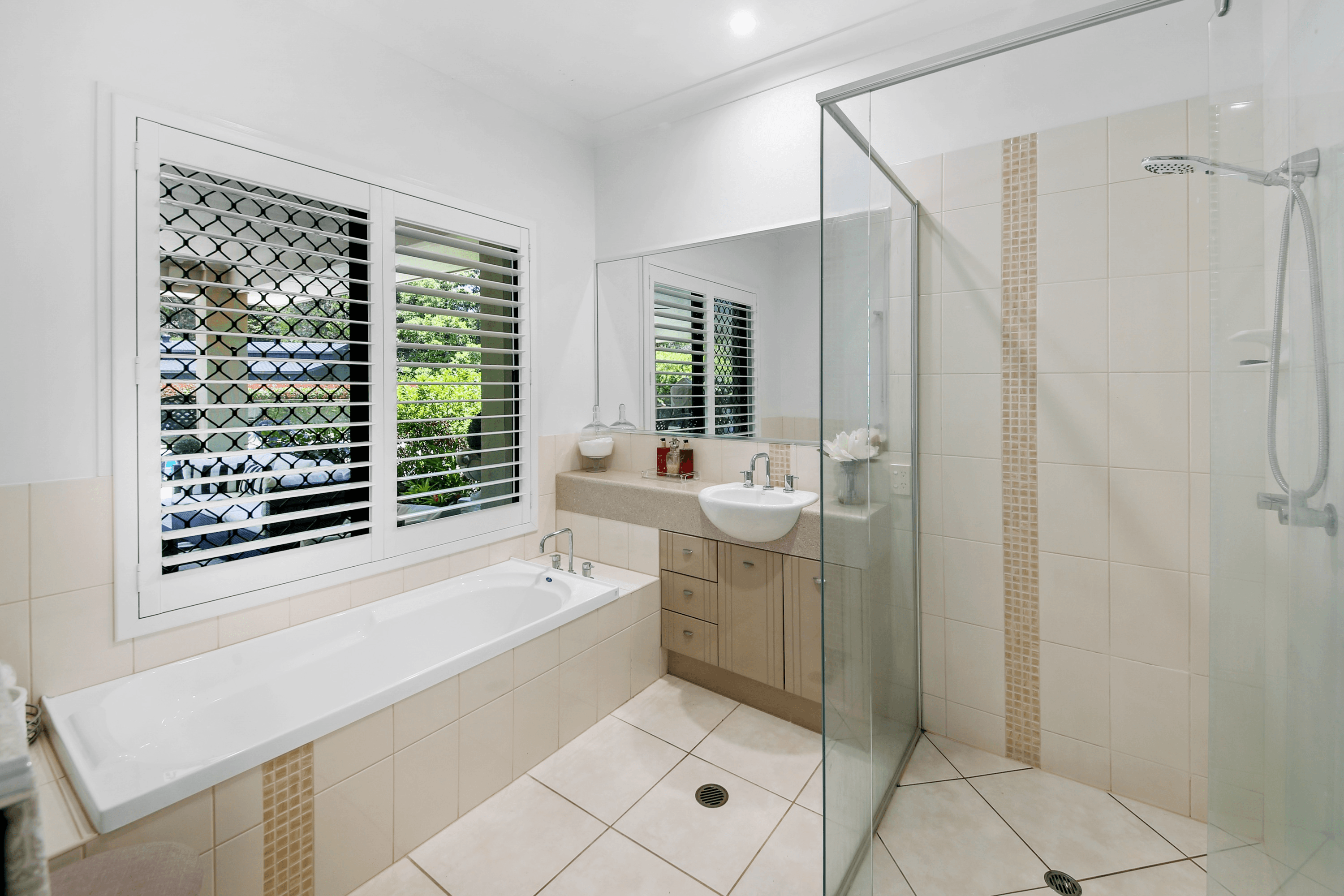 63 Lawnville Rd, COOROY, QLD 4563