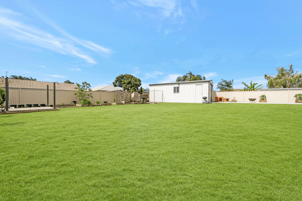 8 Tekam Cres, TANAH MERAH, QLD 4128