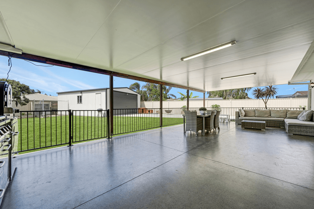 8 Tekam Cres, TANAH MERAH, QLD 4128