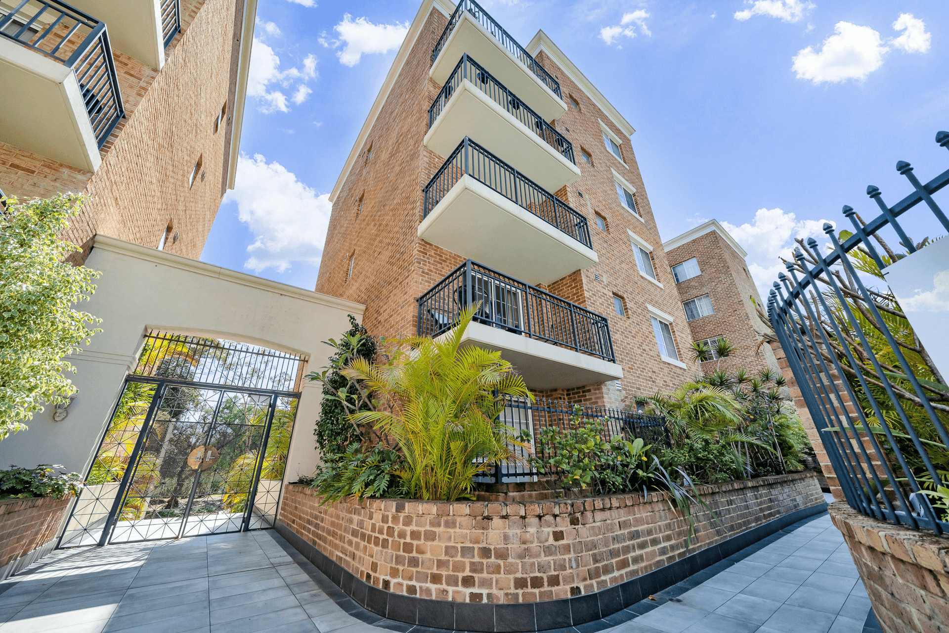 52/123 Wellington Street, East Perth, WA 6004