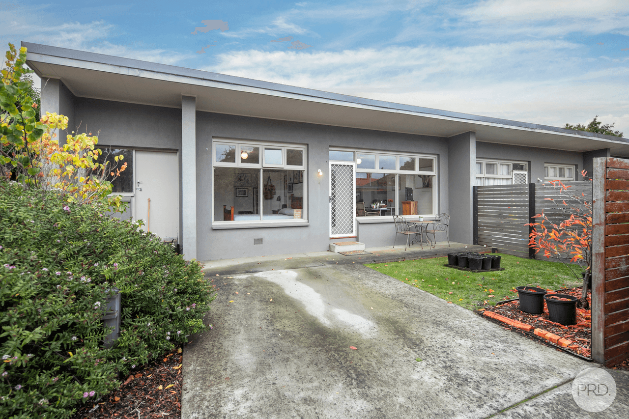 4/17 Burnbank Street, LAKE WENDOUREE, VIC 3350