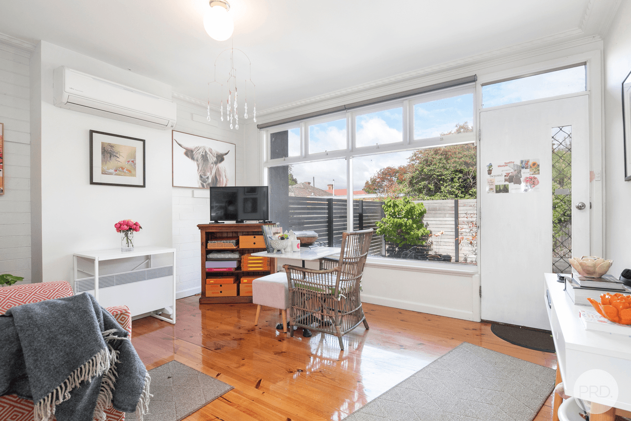 4/17 Burnbank Street, LAKE WENDOUREE, VIC 3350