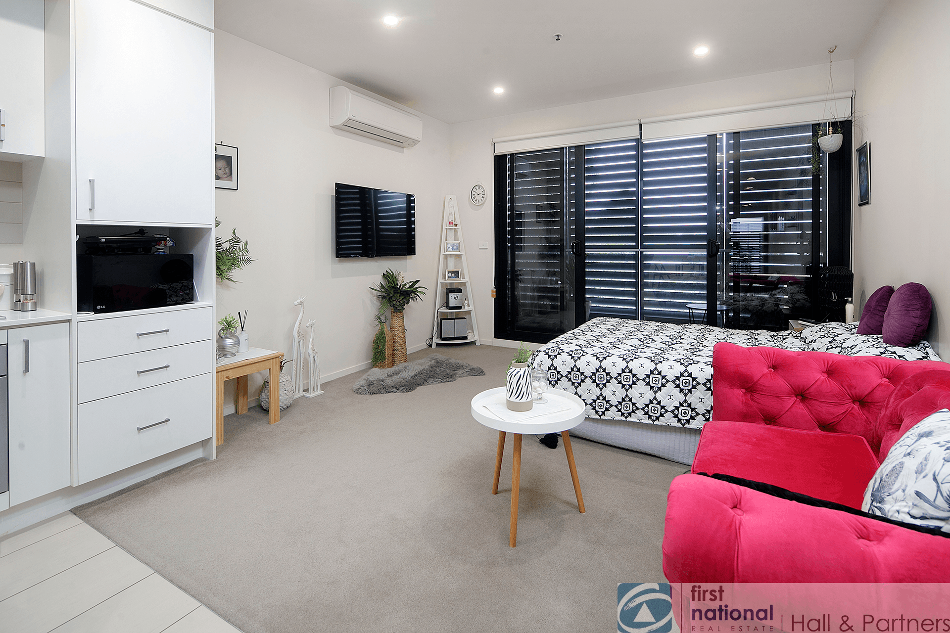 306/80 Cheltenham Road, Dandenong, VIC 3175