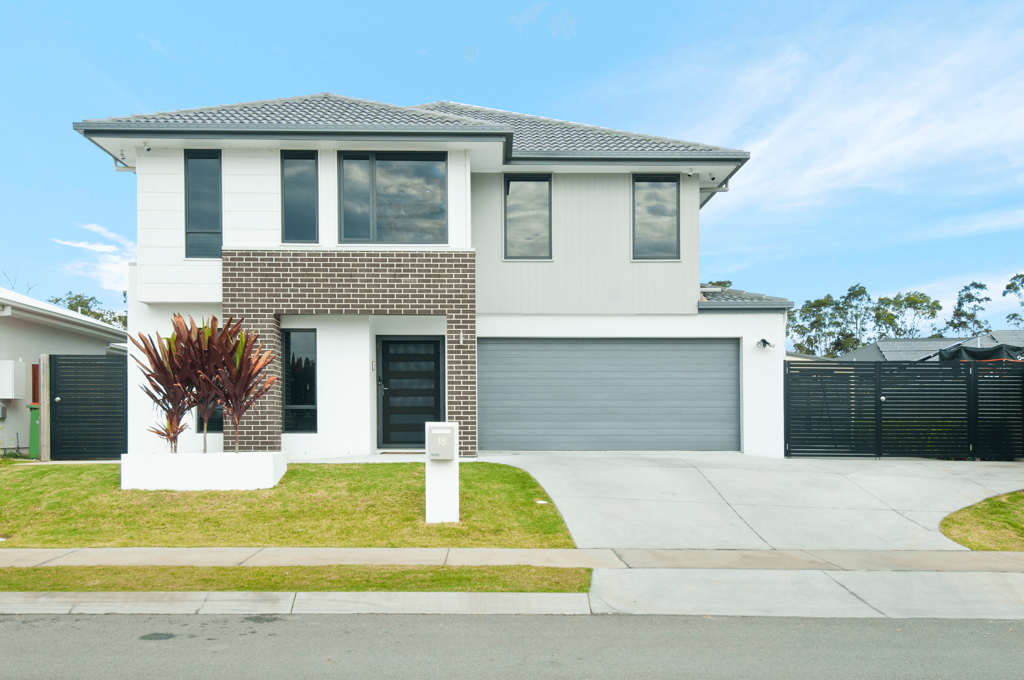 18 Skyring Street, GREENBANK, QLD 4124