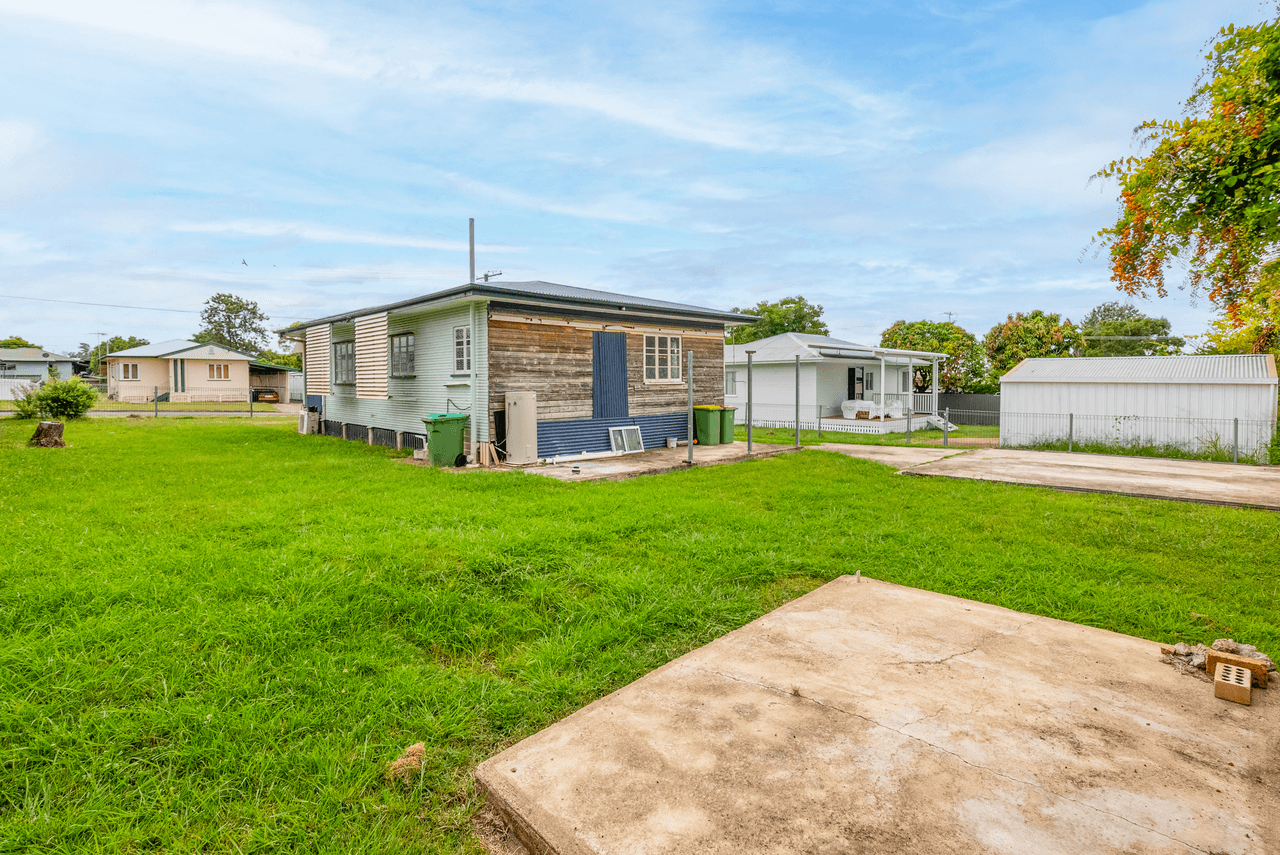 33 Dell Street, EASTERN HEIGHTS, QLD 4305