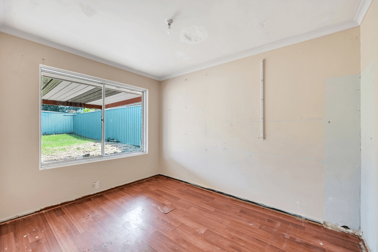 8 Chapman Crescent, REDWOOD PARK, SA 5097