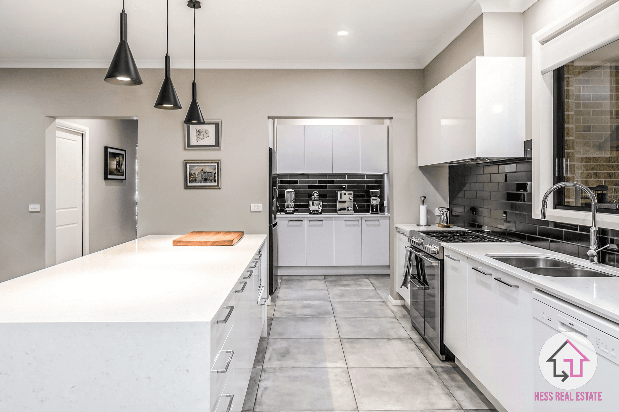 32 Aurina Drive, HIDDEN VALLEY, VIC 3756