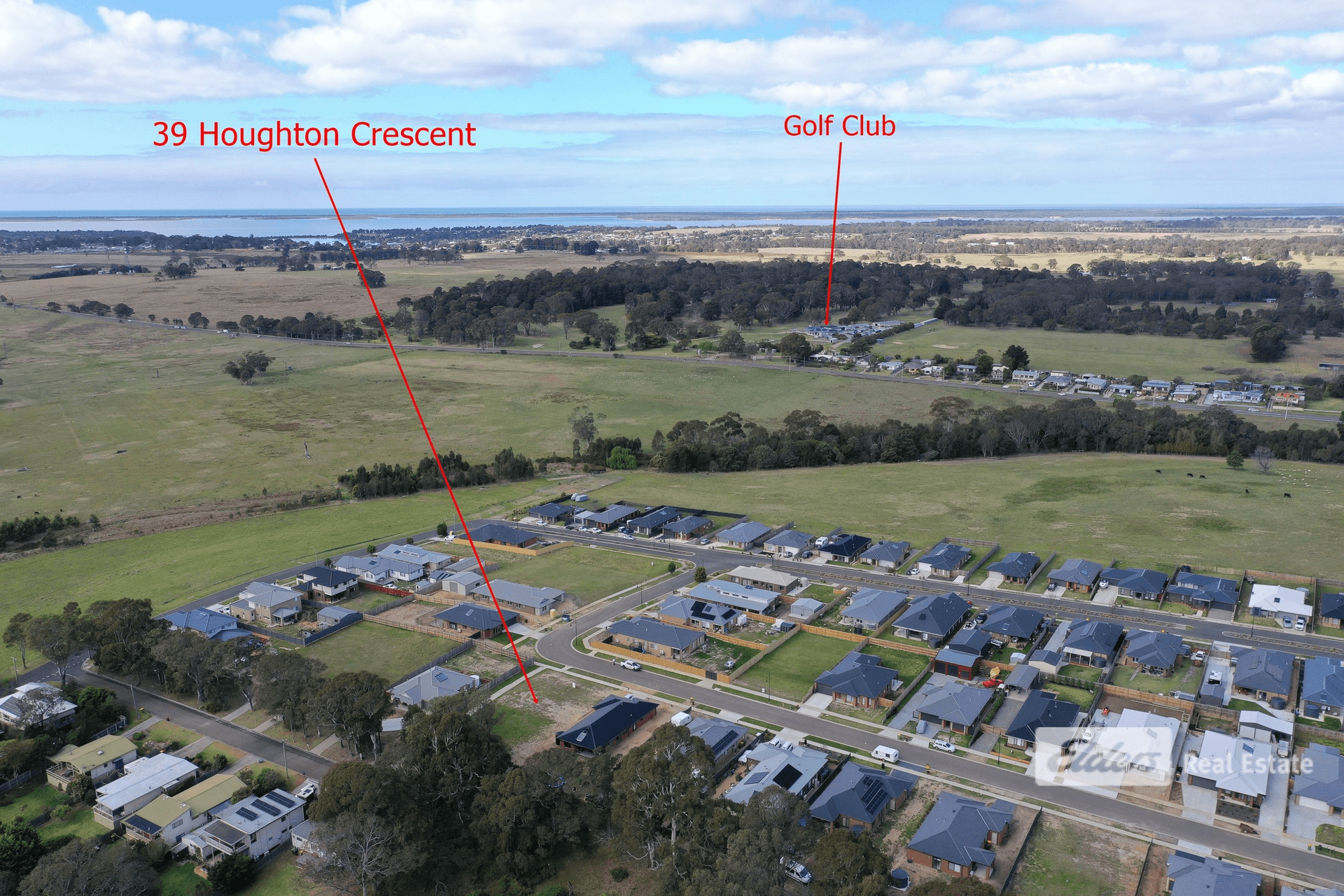 39 Houghton Crescent, EAGLE POINT, VIC 3878